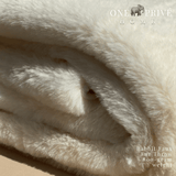Experience luxury with ONE Preevay's Rabbit Faux Fur Throw. Inspired by Fernando Botero, crafted from Ultra Premium Rabbit Faux Fur. 800 gsm, 50x60in Casual Khaki. Hypoallergenic and elegant